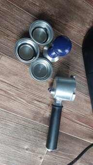 Kávovar delonghi DEDICA - 6