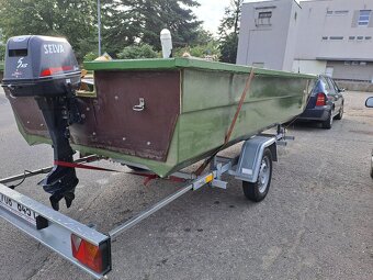 Prodám rybářskou loď včetně dvou motorů a vozíku - 6