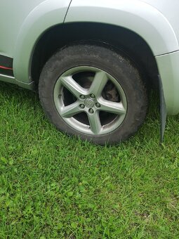 Toyota Rav4 4x4 - 6