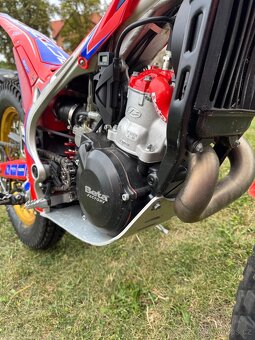 Beta EVO 300 2T MY2024 - 6