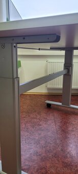 Kancelářský stůl, výškově nastavitelný - 6