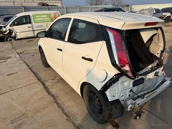 Toyota Aygo X 1.0i 2018 129TM klima pojizdne - 6