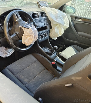 Bouraný VW Golf 6 motor 1.4i 59kw r.v 2009 - 6