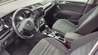 VW Touran 2.0TDI 110kW DSG Highline 1.maj-NEHAV-ČR-DPH - 6