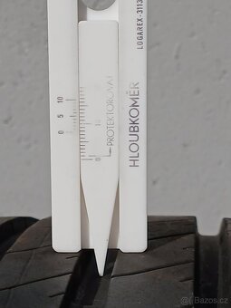 Pěkné letní pneu Bridgestone 215/45/18 vzorek 8mm - 6