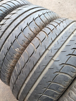 Disky ,Pneu ,Poklice Ford Fiesta 4x108 r15 et52,5 - 6