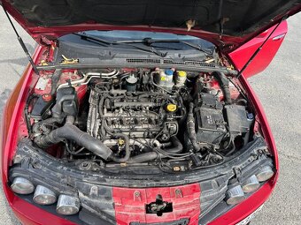 Alfa Romeo 159 1.9 JTDm 110 kW – kráska, co ví, jak jezdit - 6