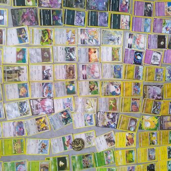 Prodám kartičky Pokémon - 6