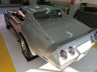 Chevrolet corvette C3 5,7 - 6