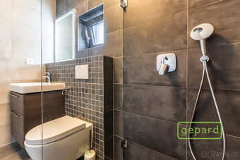 Prodej rodinného domu 182 m2, pozemek 1079 m2 - 6
