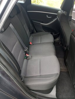 Hyundai i30 1,6i 88 kW kombi - 6