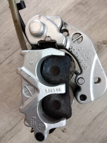 Brzdovy třmen předni Brembo - 6