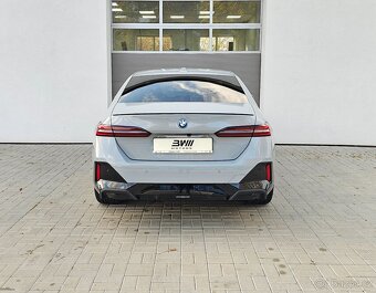BMW Řada 5, 550e xDrive - 6