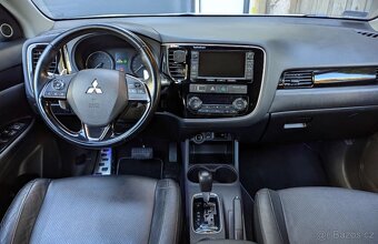 Mitsubishi Outlander 2.0 Instyle,Navi 4WD CVT - 6