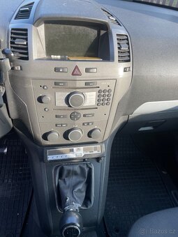 Opel Zafira B 1.6 69kw CNG 7 míst - 6