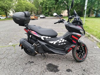 Aprilia SR GT Replika ABS skútr - 6