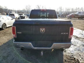 Dodge Ram 5.7 4x4 Laramie lehce bourane - 6