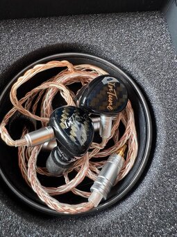 Kvalitní in-ear sluchátka iBasso IT04 - 6