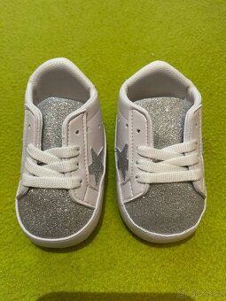 ✨ Dětské botičky s třpytivou hvězdičkou - 6