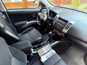 Mitsubishi Outlander 2,0i - 6