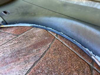 Originální přední blatníky BMW E46 coupe/cabrio - 6