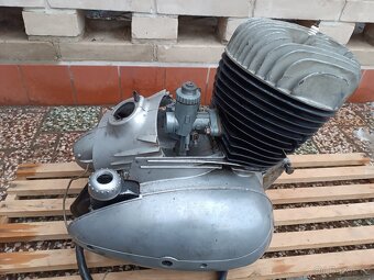 Motor Jawa 250, typ 559 panelka - 6