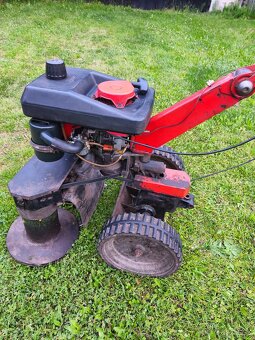 Prodám Dvoububnovou rotační sekačku Tera Vari BDR 700, Motor - 6