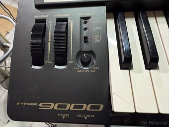 Yamaha PSR-9000 V2 61-Key Arranger Workstation - 6