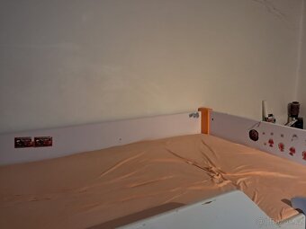 Dvoupatrová postel pro 3 děti - 6