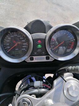 SUZUKI GSF 600S - 6