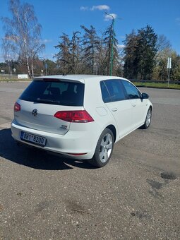 VW GOLF 1,6 TDi - 6