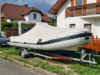 RIB 5,5m ALSON (nové tuby) + SUZUKI 90 EFI a vlek - 6