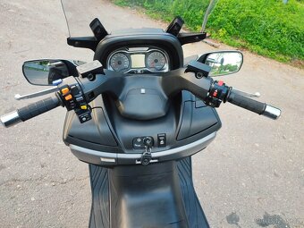 Suzuki Burgman 650 Executive - 6