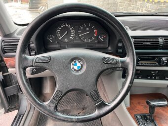 Bmw e32 750i - 6