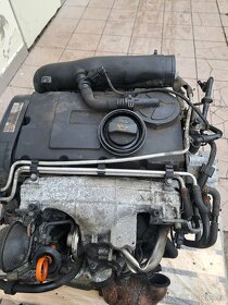 Motor BKD VW Touran 2.0TDI 103kW - 6
