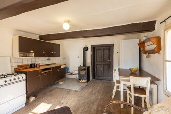 Prodej roubené chalupy 85 m² v Hlohovičkách, pozemek 220 m² - 6