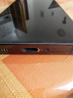 Samsung Galaxy S22 Ultra 256/12 Gb v záruce - 6