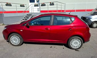 Seat Ibiza najeto jen 17500 km - 6