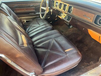 Lincoln Continental Mark III - 6