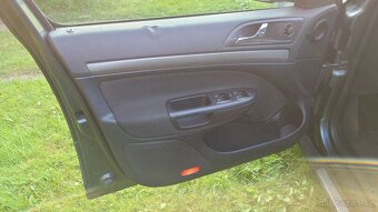 Škoda Octavia 2 1,9 tdi 77kw ELEGANCE - 6