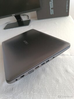 ASUS 4K VivoBook VM590U, model U555UB + 24" monitor - 6