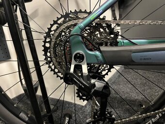 CUBE Reaction Hybrid RACE 800 vel.L a XL 2026 NOVÝ MODEL Pol - 6