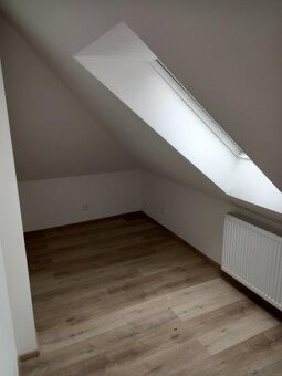 Pronájem byt Sedlčany 2kk 41m2 podkrovní - 6