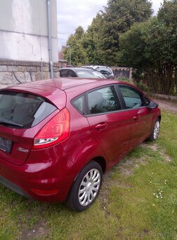 Ford Fiesta 1.2516v 60kw rok 5/2010 Trend - 6