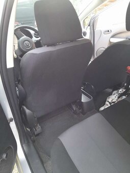 Mazda 2 1.3i Klima Model 2009 - 6