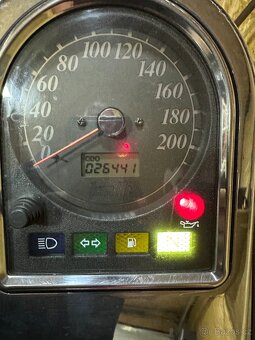 Suzuki VL 1500 Intruder - 6