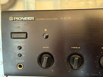 Zesilovač Pioneer - 6