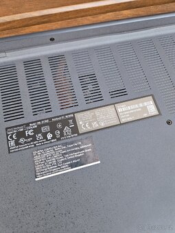 Asus Vivobook 17" - 6