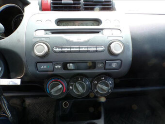 Honda Jazz 1,3 iDSi KLIMATIZACE - 6