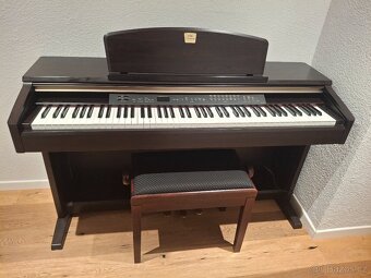 Yamaha Clavinova CLP 130 - 6